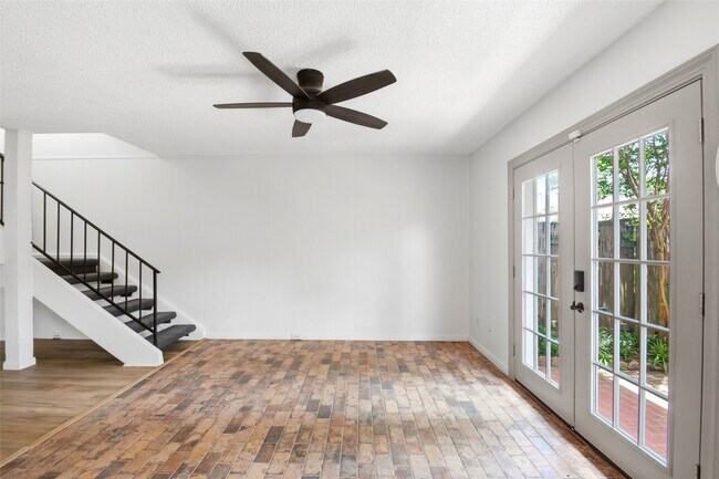 Building Photo - 2275 Triway Ln