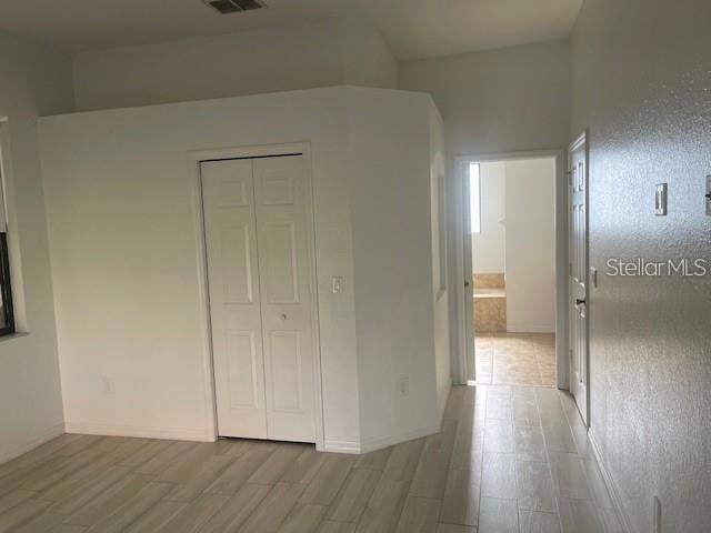 Building Photo - 415 Cinnamon Dr