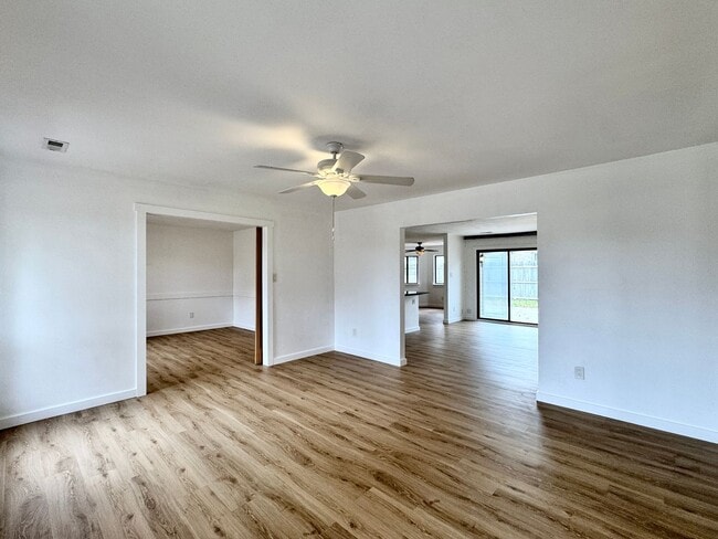 Building Photo - READY NOW!! 4-Bedroom Home in Lake Trant w/Attached Garage! Pet Friendly!