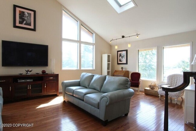 Building Photo - 524 Eyak Dr