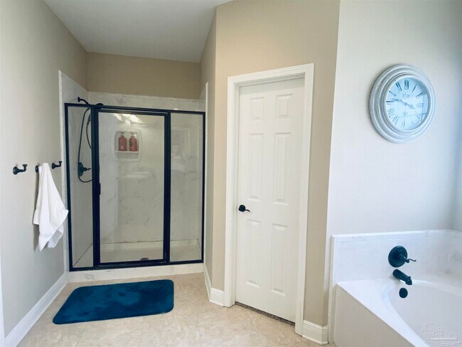 Building Photo - 1671 Eagle Terrace