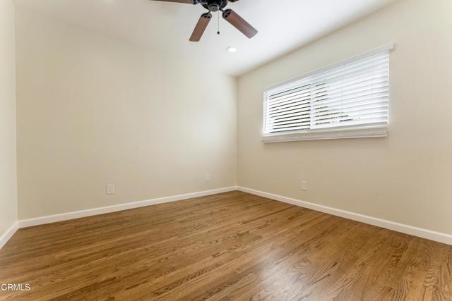 Building Photo - 420 Violet Ave