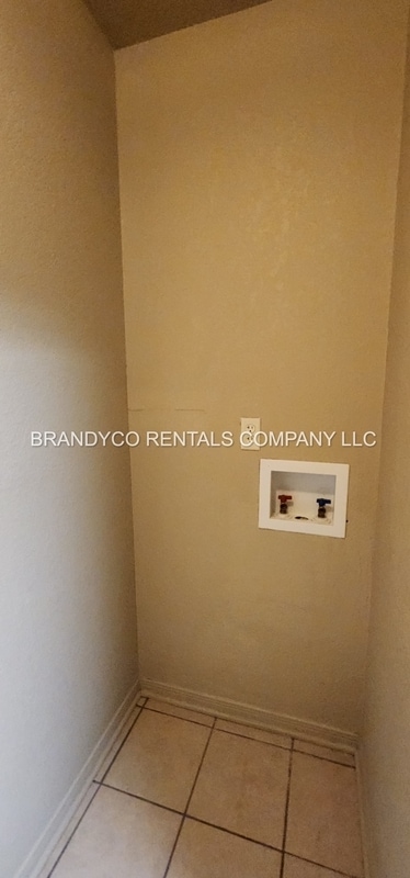 Building Photo - 5301 Morning Glen Ln