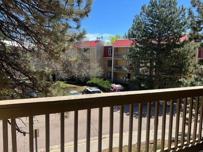 Building Photo - Newly Renovated Condo in Sable Landing   **Move-In Special**