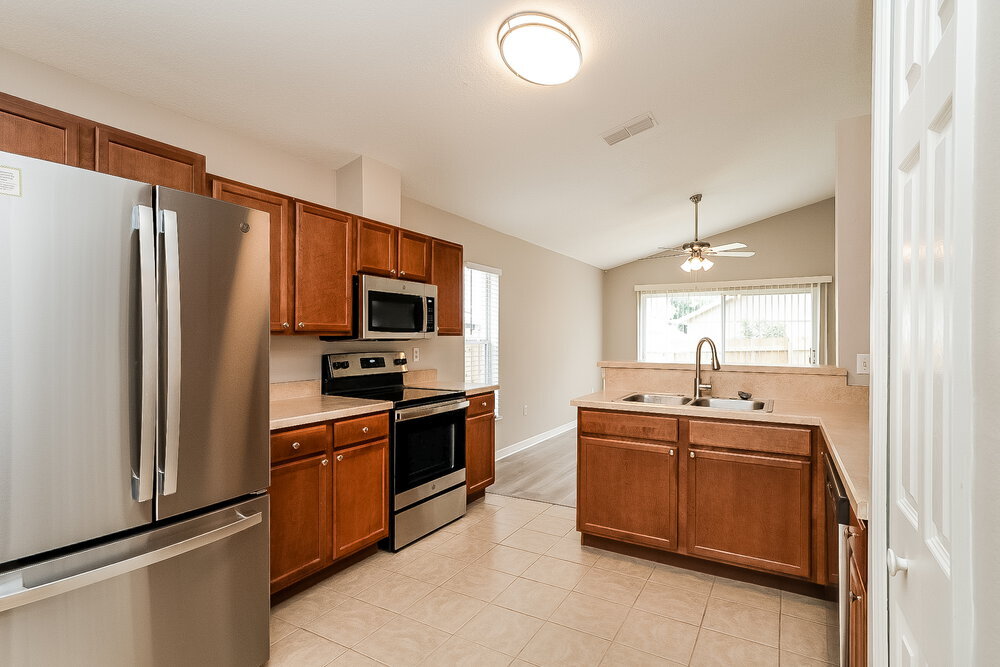Building Photo - 303 Riunite Cir