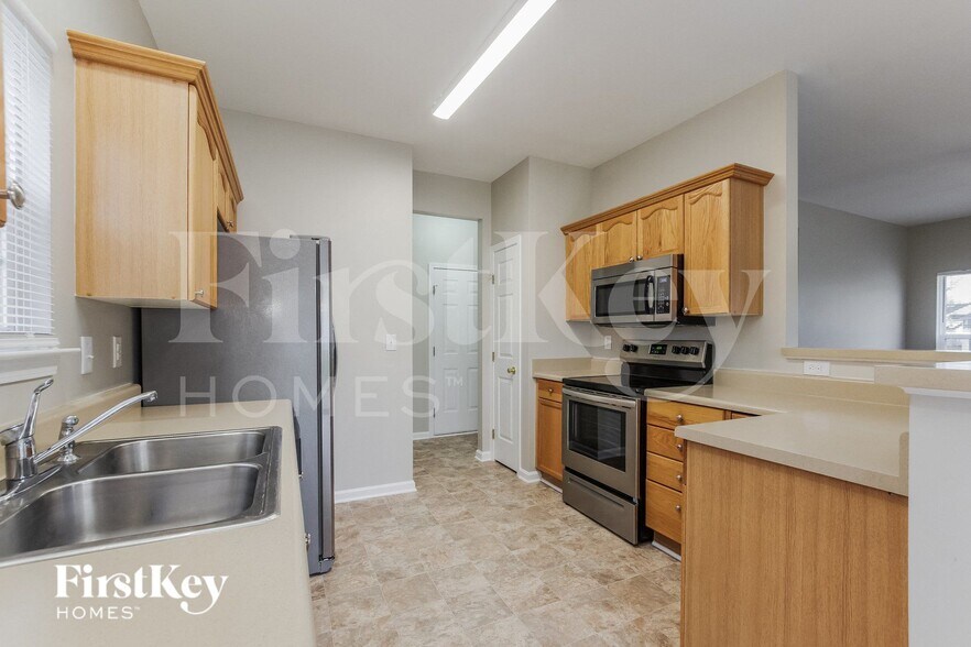 Building Photo - 109 Barrington Dr