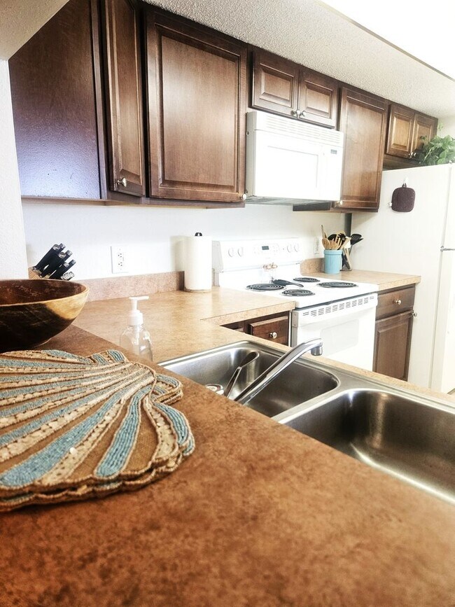 Building Photo - 307 Pine Hollow Cir