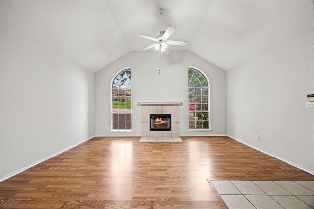 Building Photo - 553 Valley View Dr