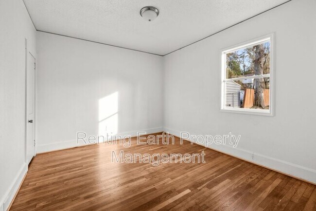 Building Photo - 2511 20th Place Ensley