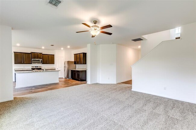 Building Photo - 117 Fairfax Ln
