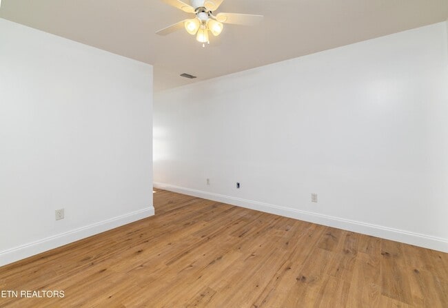 Building Photo - 7037 Wakan Ln