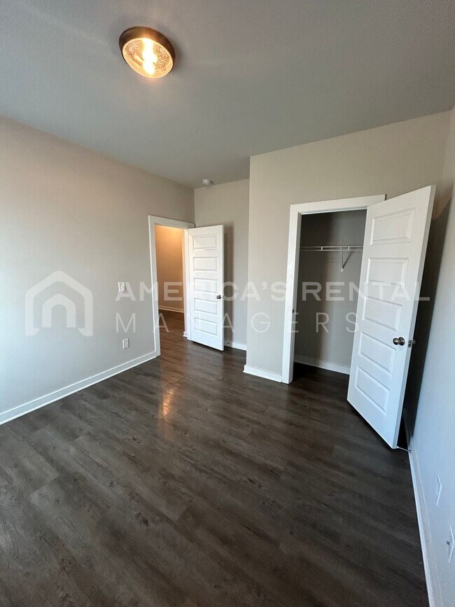 Building Photo - Home for Rent in Jemison, AL. Available to View with 48 Hour Notice!!!