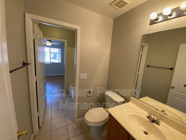Building Photo - 30351 Maple Chase Dr