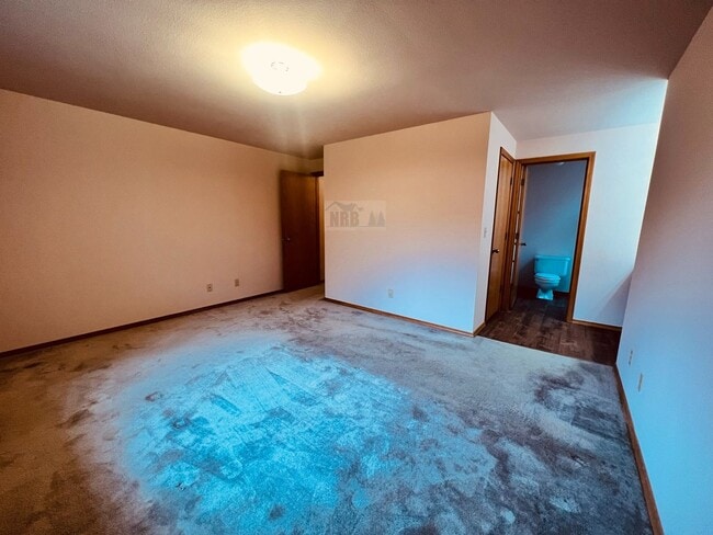 Building Photo - Absolutely Gorgeous Single Family Home located at Olympia!