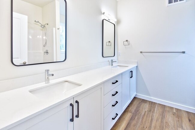 Aspen Floorplan - Bathroom - Alpengrove