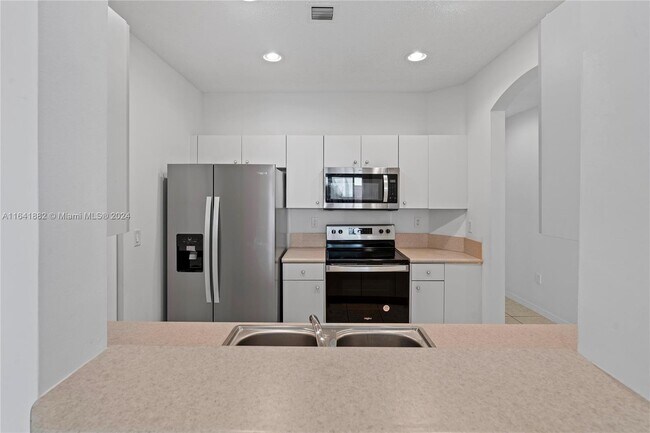 Building Photo - 2258 NE 42nd Ave