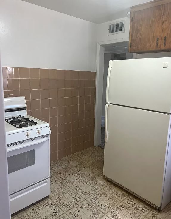 Building Photo - 2718 E 18th St