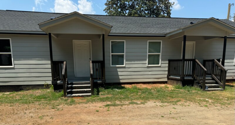 Building Photo - 2200 Elberta Rd