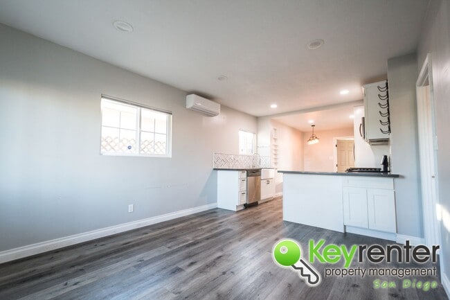 Building Photo - North Park Cozy Front Home of Duplex (full...