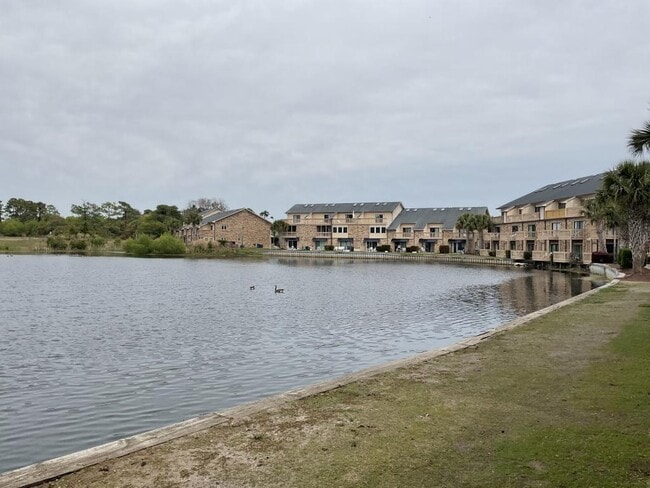 Building Photo - 206 Double Eagle Dr