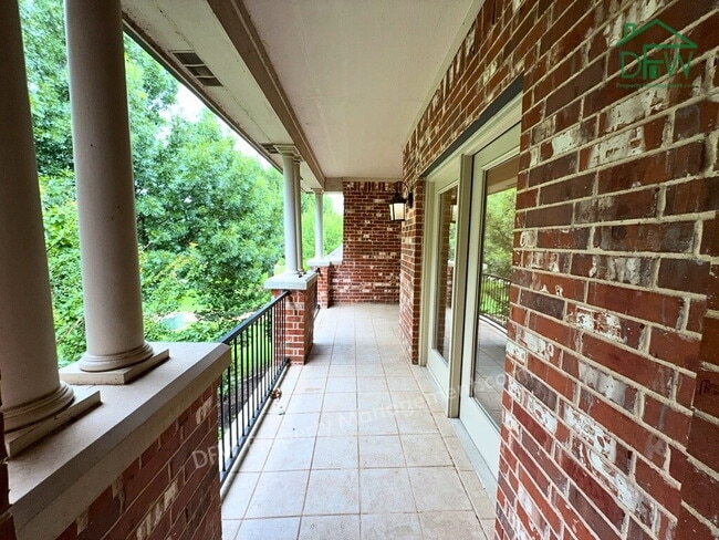 Building Photo - Carroll ISD - 5-Bedroom Home with Poll & Spa