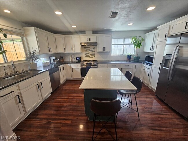 Building Photo - 3122 Elmrock Pl