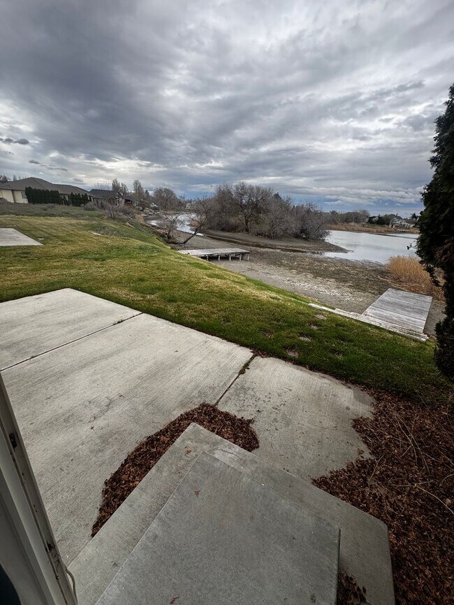 Building Photo - Waterfront Duplex for Rent!!