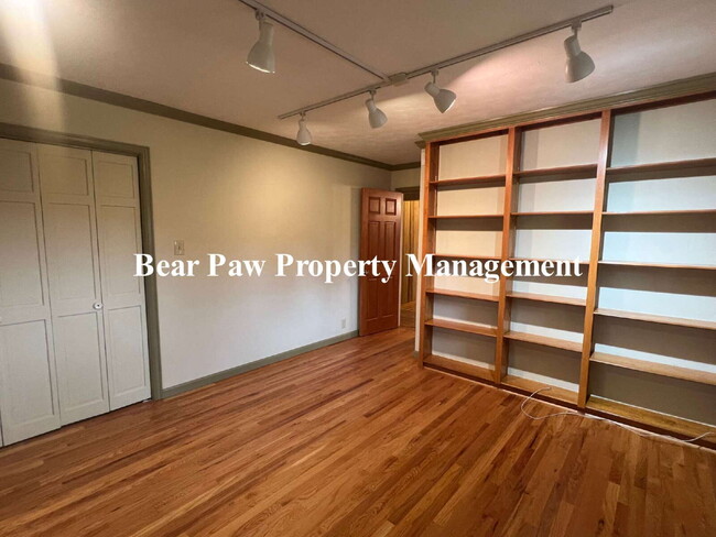 Building Photo - Spacious 4 Bedroom Home in North Evergreen!!