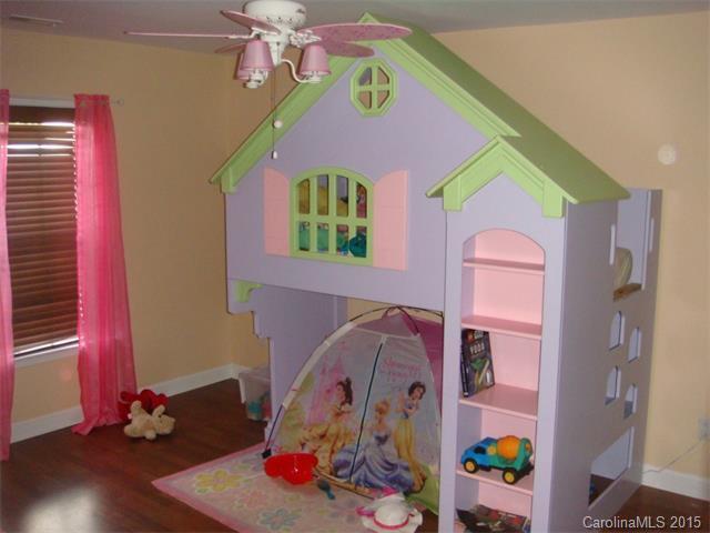 Building Photo - This is the one!!!!
