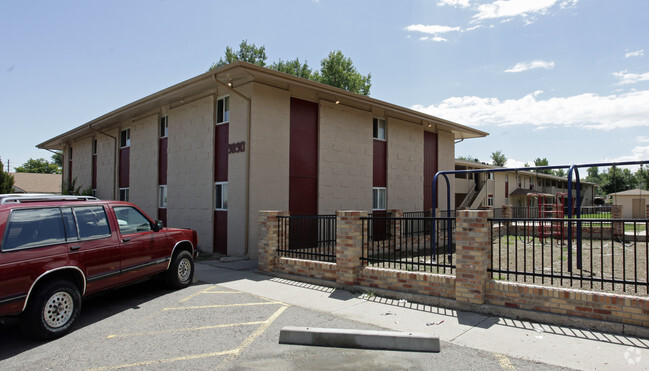 Primary Photo - Parkview Apartments