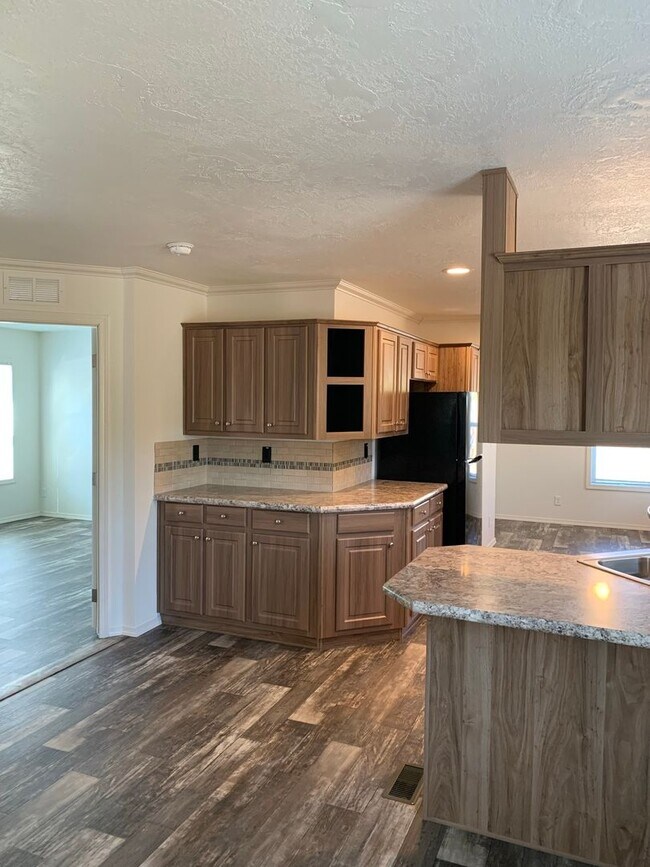 Building Photo - New, Luxury Home in a Rural Location of Philomath