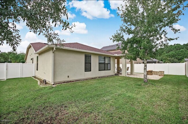 Building Photo - 3 BR/2BA | Newly Renovated Single Family Home | 1-Car Parking | Large Covered Patio| In desirable...