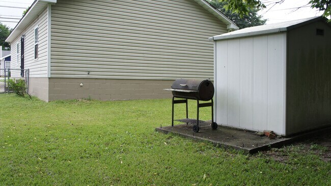 Building Photo - A Great Starter Home for rent Just For YOU!