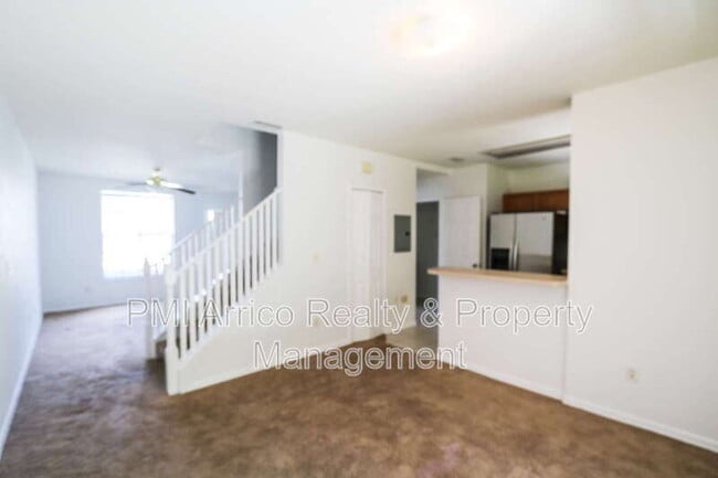Building Photo - 6142 Olivedale Dr