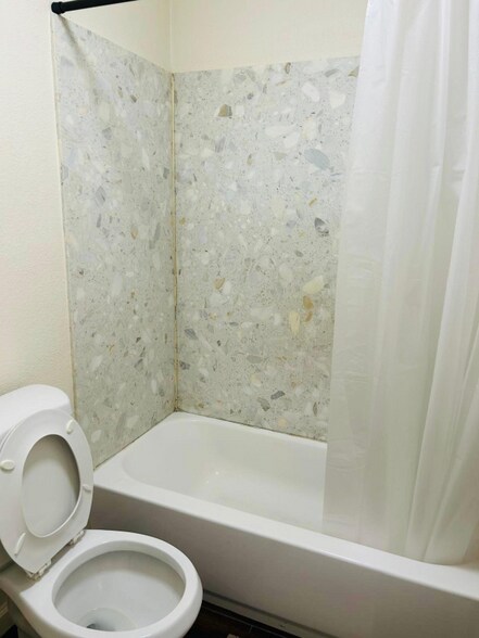 Building Photo - 4444 N 7th Ave