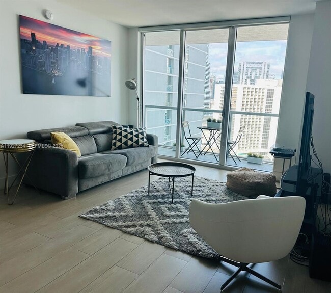 Building Photo - 500 Brickell Ave