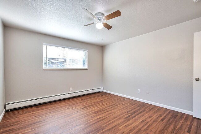 Building Photo - 5339 S Elati St