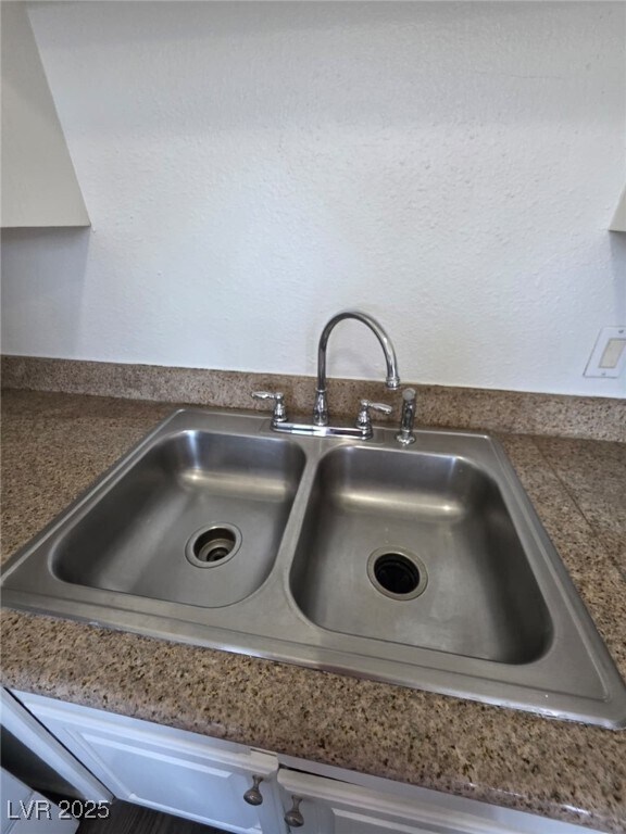 Building Photo - 412 W Monroe Ave