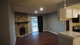 Building Photo - 4400 S Quebec St