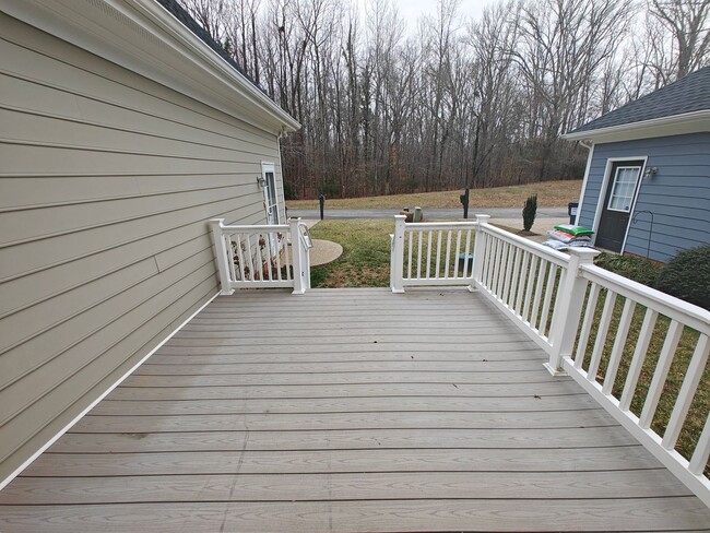 Building Photo - 55+ patio home in the Village of Powhatan