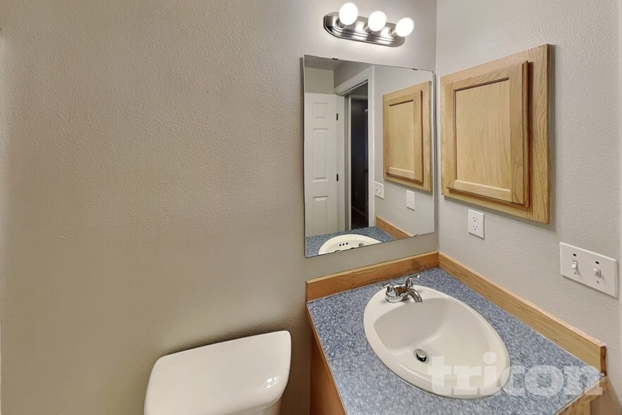 Building Photo - 6295 Grandridge Dr SE