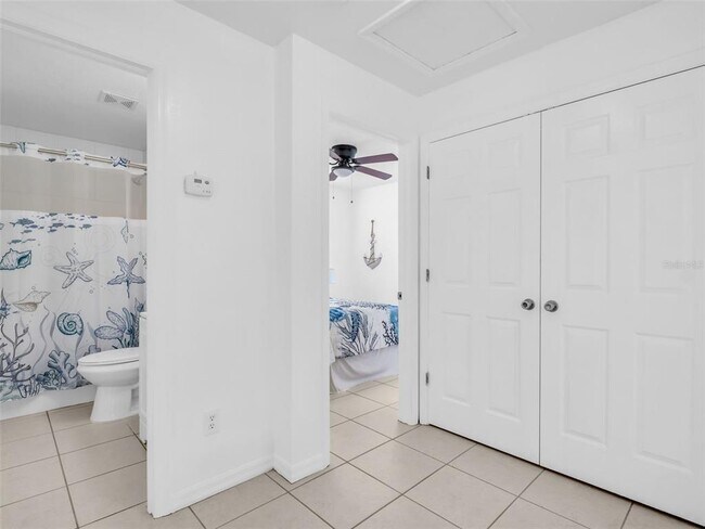 Building Photo - 103 W Park St