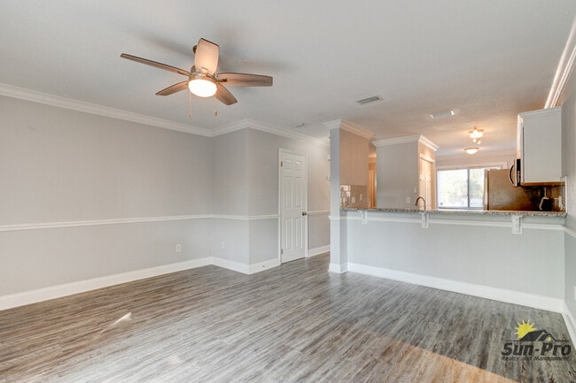 Building Photo - 480 Reed Canal Rd