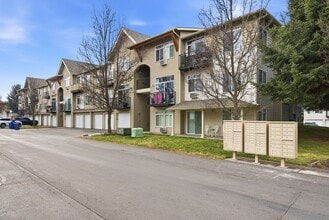 Building Photo - 22855 E Country Vista Dr