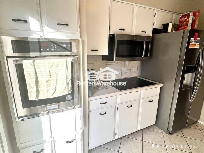 Building Photo - 1411 Ramada Dr