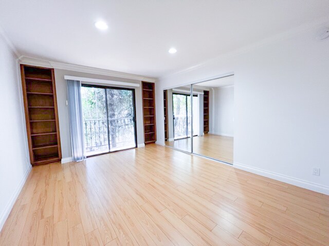 Building Photo - 5452 Alvern Cir