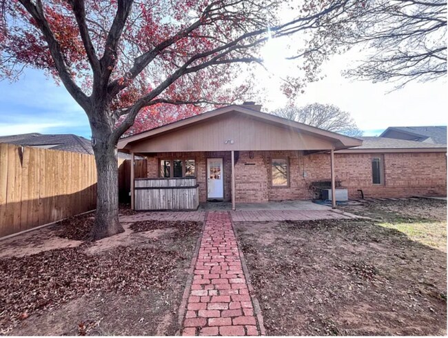 Building Photo - 5718 88th St