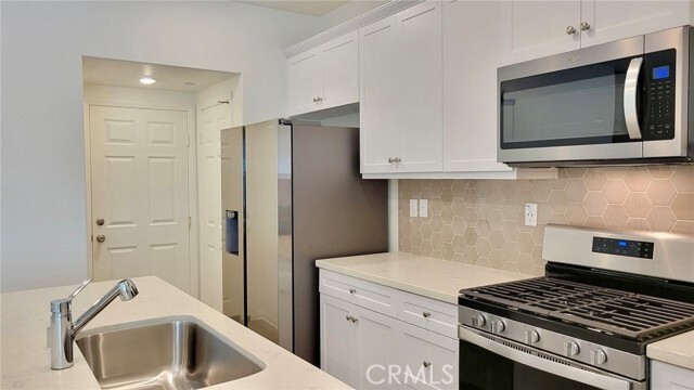 Building Photo - 3943 E Carmel Privado