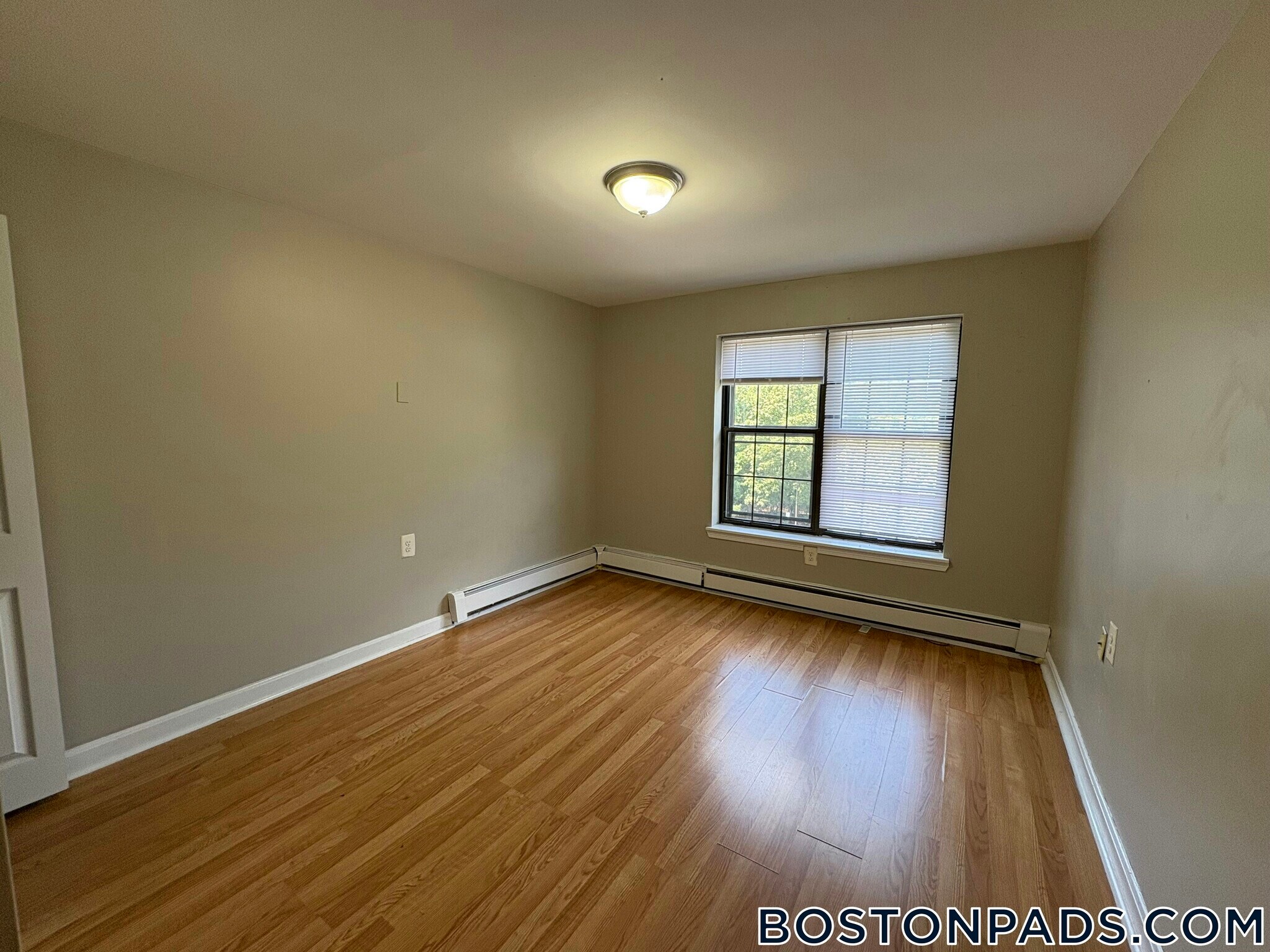 Building Photo - 757 Highland Ave