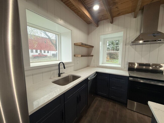 Building Photo - Amazing Brand New Renovated Farmhouse. Don't Miss.